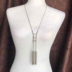 Silver tone necklace